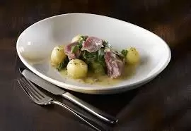 /Oval pl.27cm Curve 3PLW426X /Oval pl.27cm Curve 3PLW426X