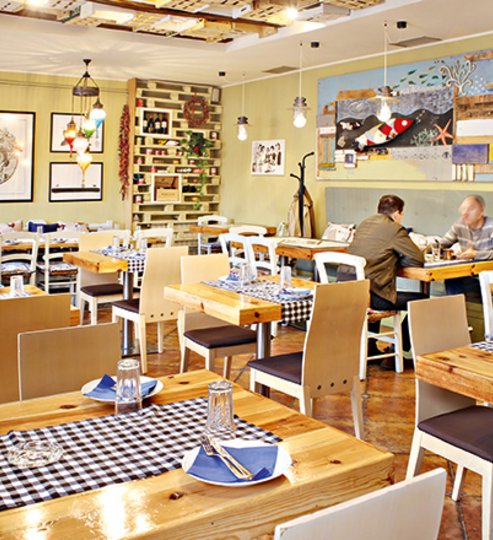 Mezestoran dvoriste Mezestoran dvoriste