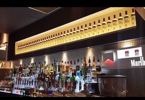 Coctail bar - bar central Coctail bar - bar central